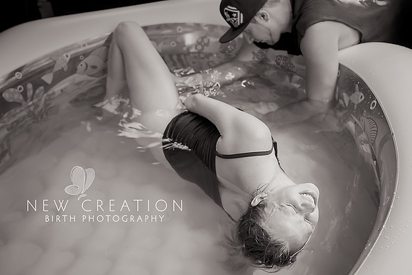 Mills-Cedar-Rapids-Homebirth-Photographer-5256