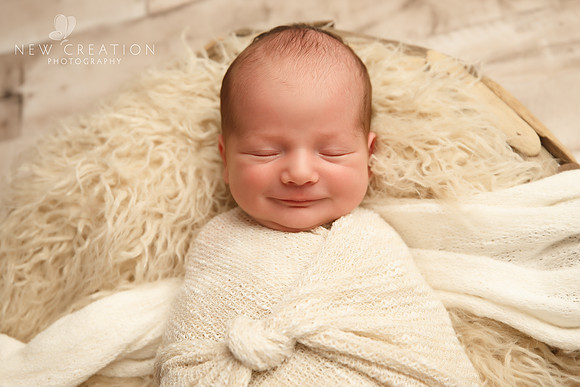 Akbay Iowa City Newborn Photographer 2826-2