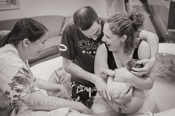 DeSalvo-Marion-Iowa-Home-Birth-Photography-4538