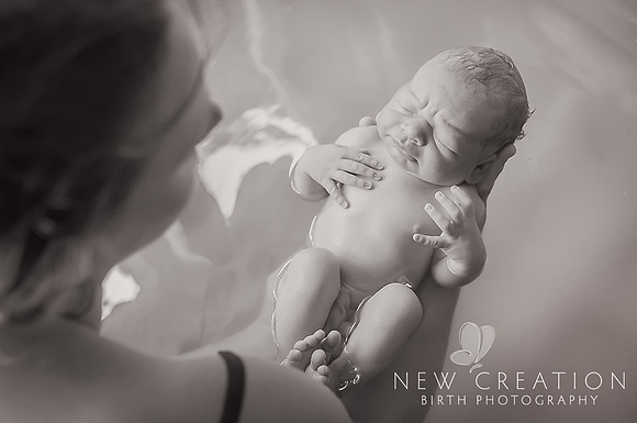 Mills-Cedar-Rapids-Homebirth-Photographer-5382