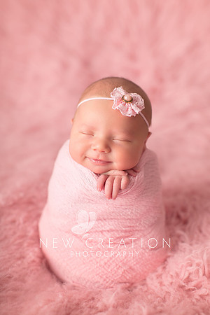 Threadgold-Cedar-Rapids-Newborn-Photographer-0693