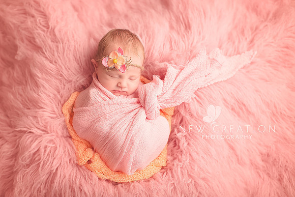 Hotka-Iowa-City-Newborn-Photographer-3884
