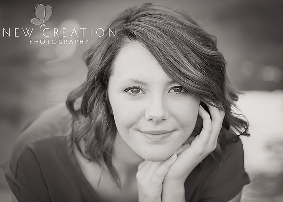 Kleinsasser-Senior-Pictures-3522